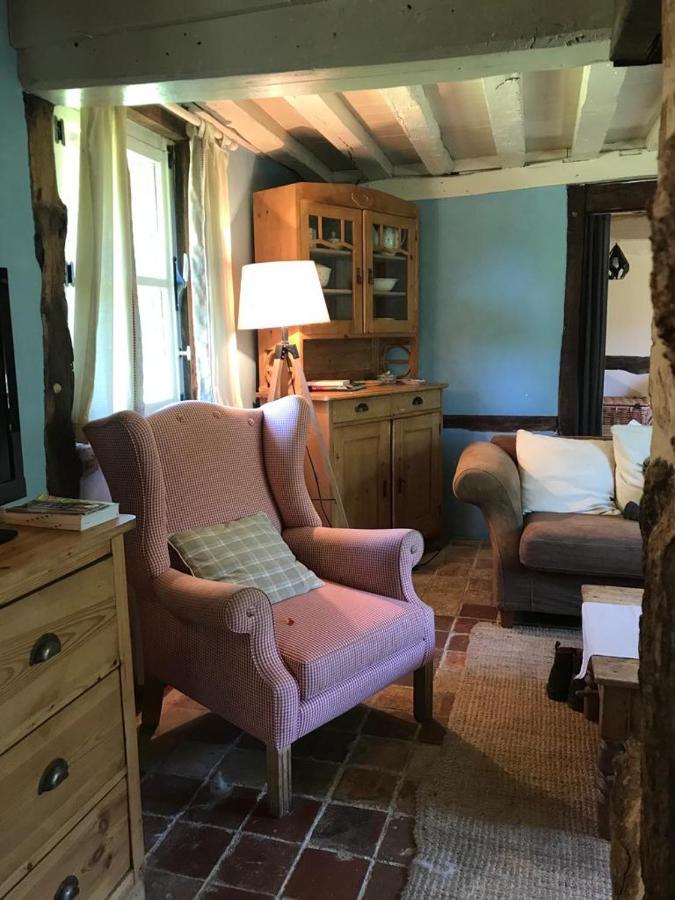 Chaumière aux portes d'Honfleur Manneville-la-Raoult Extérieur photo